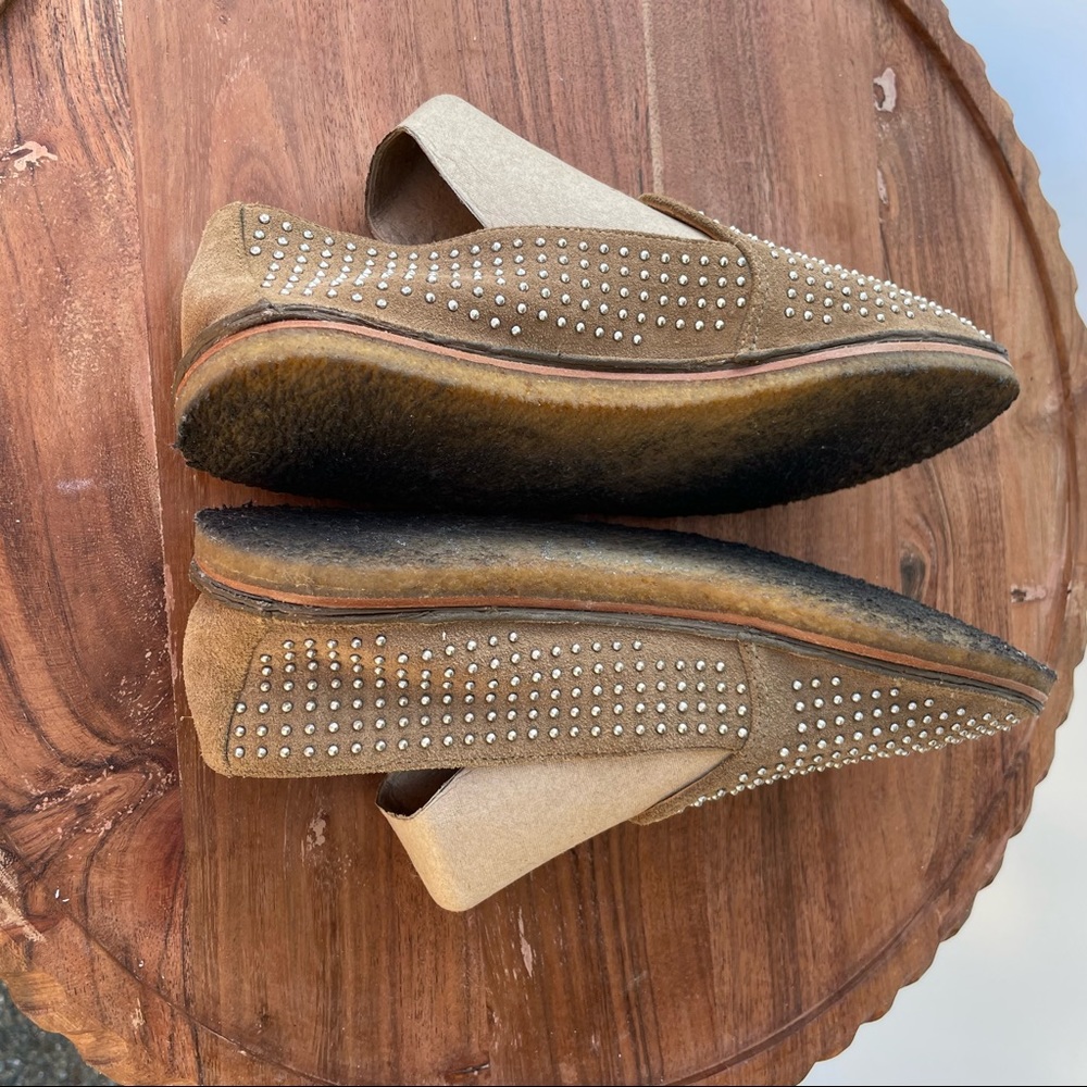Vince Camuto Women Signature Alvita Studded Suede Slip-On Flats 6.5 Tobacco - Picture 4 of 11